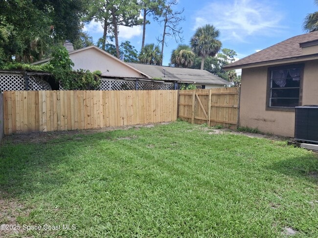 Foto del edificio - 4440 Everglades St