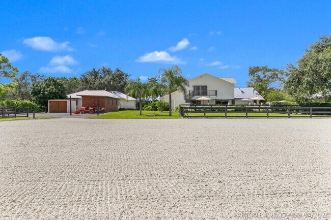 Building Photo - 14965 Oatland Ct