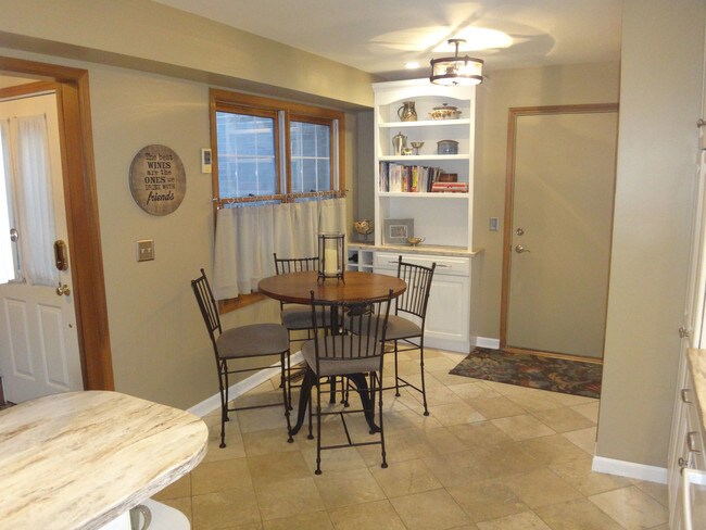 Foto del edificio - 5437 Ashbrook Pl
