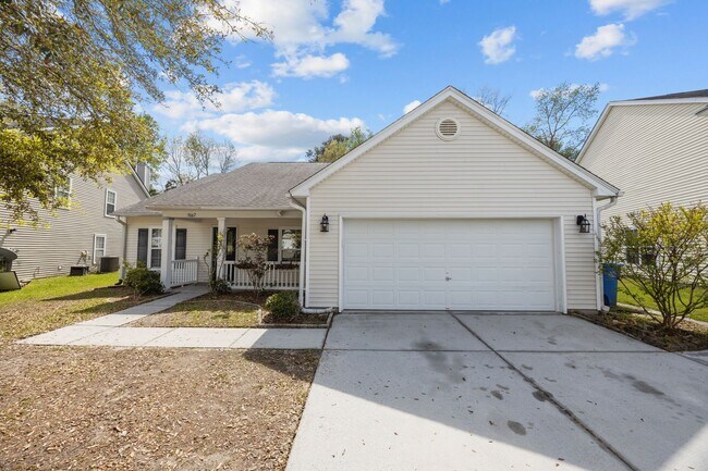 Foto del edificio - Charming Ranch-Style Home in Wescott Plantation | 4 BD | 2 BA | 1,831 SqFt