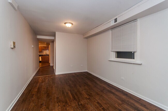 Foto del edificio - 2638 W Haddon Ave