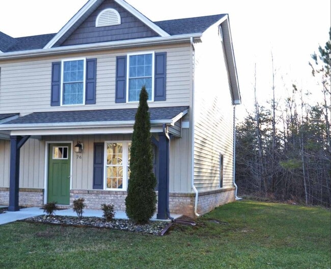 Building Photo - 76 Gloucester Dr