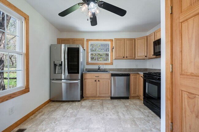 Foto del edificio - Fabulous Home near Silk Hope Chatham County - Cabin living close to Shakori