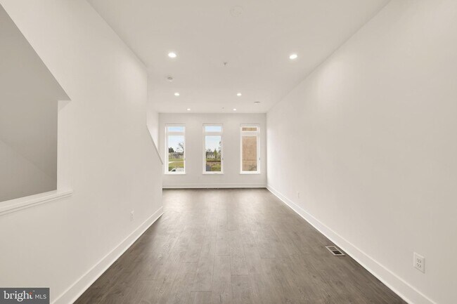 Foto del edificio - 2608 Olmsted Ct NW