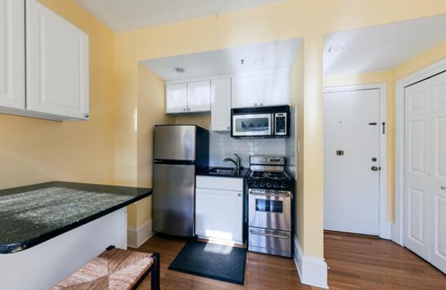 Photo - 517 Beacon St (Boston, MA)