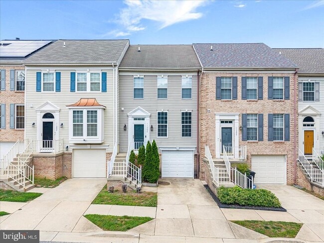 Building Photo - 11304 Southlakes Dr