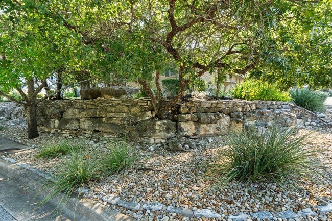 Building Photo - 10701 Leafwood Ln