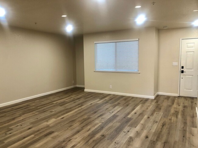 Interior Photo - Madison Townhomes