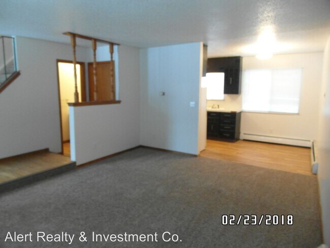 Building Photo - 2137 Dexter Dr