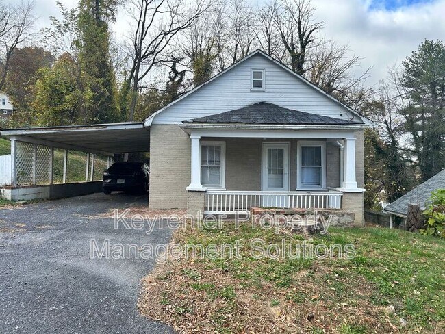 Foto del edificio - 1014 Hall St