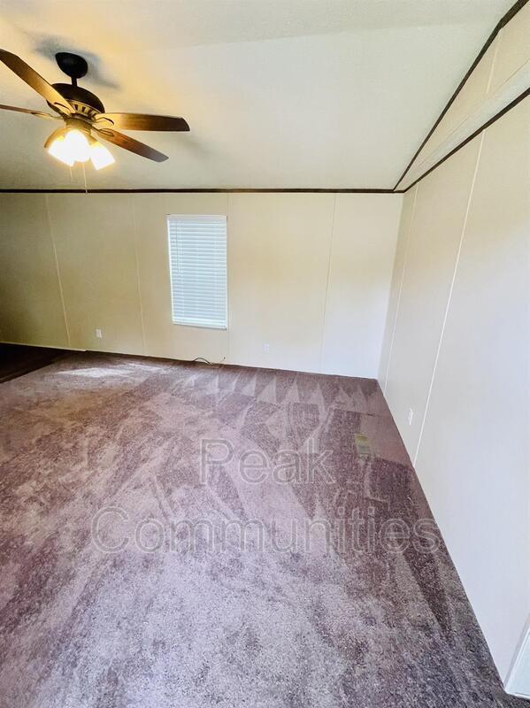 Foto del edificio - 266 Shady Brook Hts