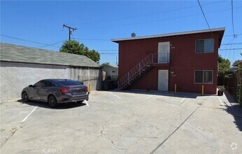 Building Photo - 3638 E 54th St