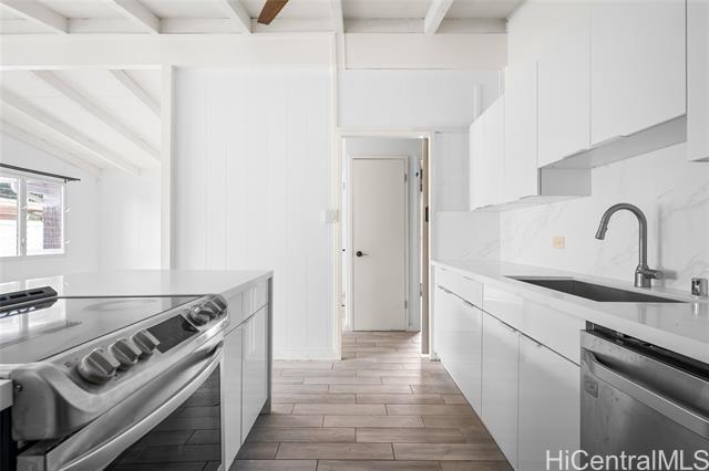 Building Photo - 771 Akumu St