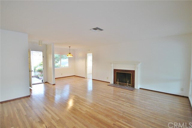 Foto del edificio - 1080 S Lincoln Ave
