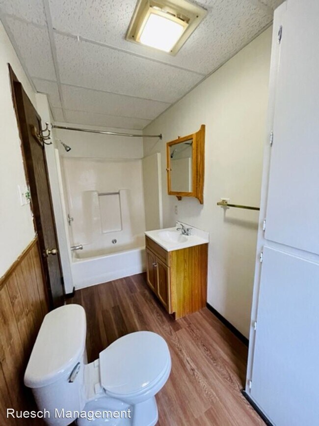 2 br, 1 bath House 606 N Baird St House for Rent in Green Bay, WI