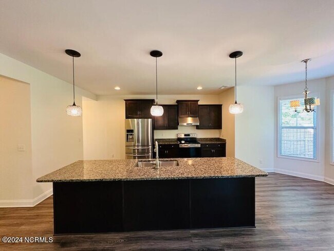 Building Photo - 3320 Kellerton Pl