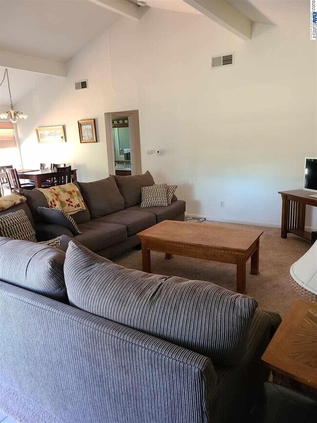 Foto del edificio - 474 Hillcrest Ave