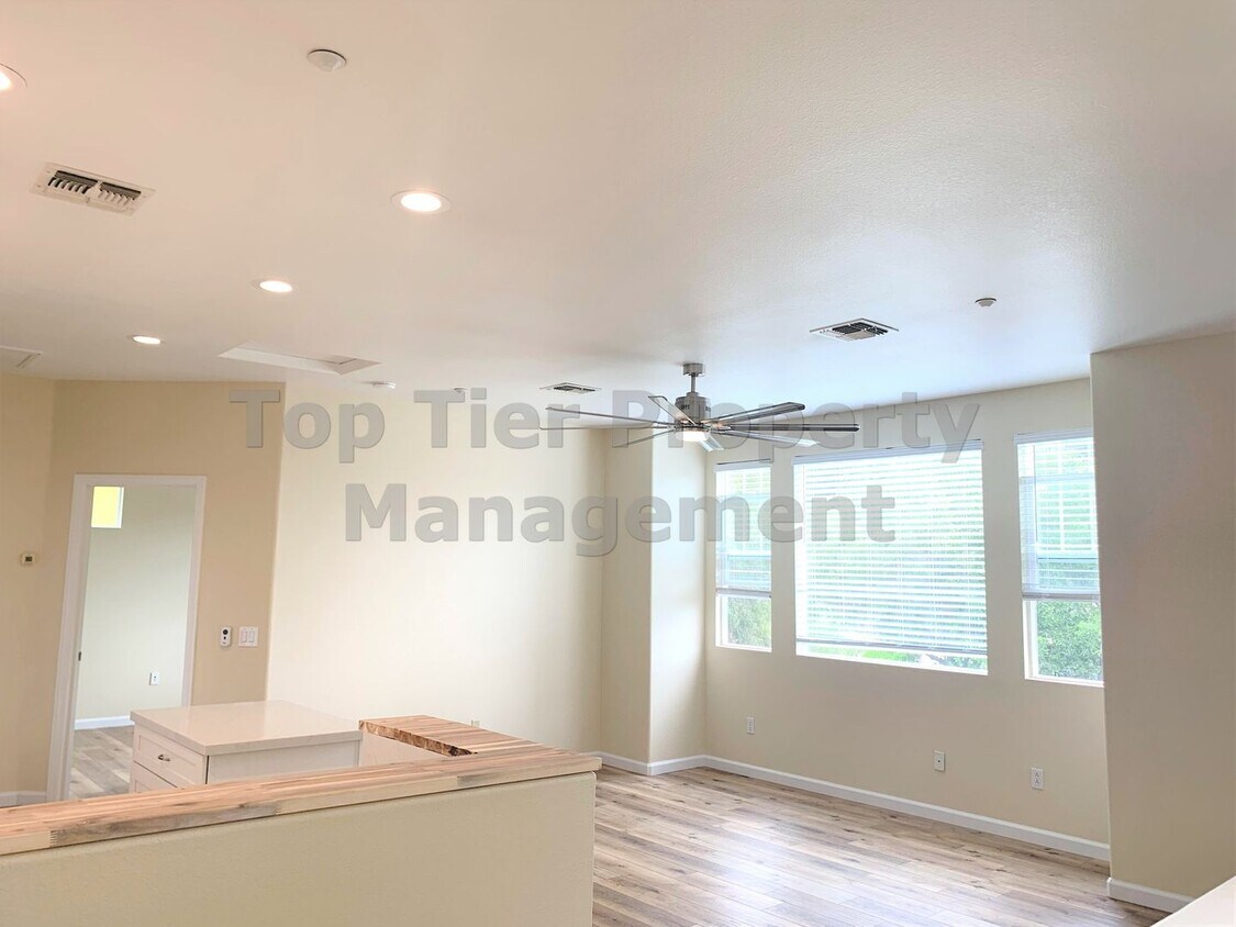 Foto principal - 5573 Coyote Ct