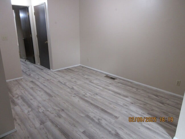 Foto del edificio - Updated, spacious one bedroom
