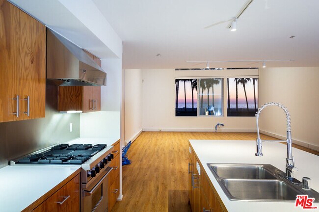 Foto del edificio - 11 Brooks Ave