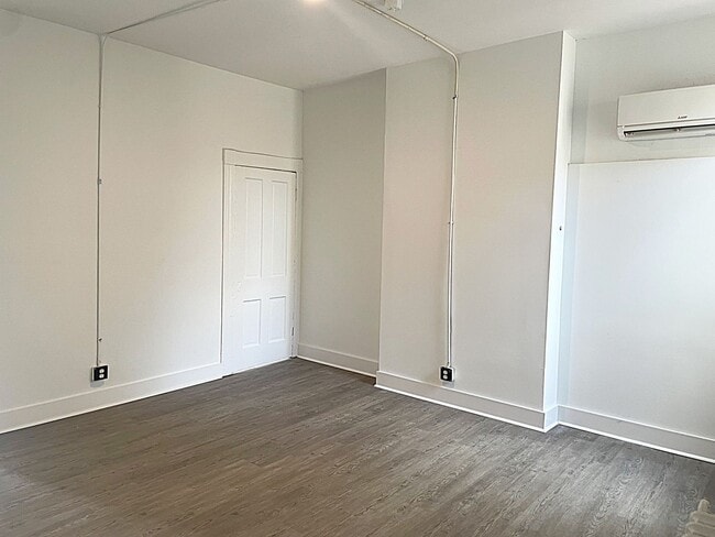Photo - LOMBARDY 102 N Apartment