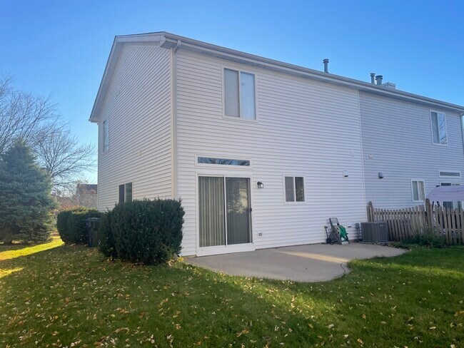 Foto del edificio - 2591 Warm Springs Ln