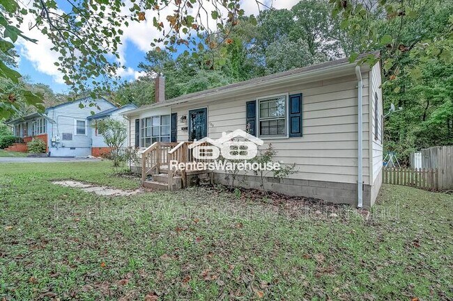 Building Photo - 103 N Spruce Ave