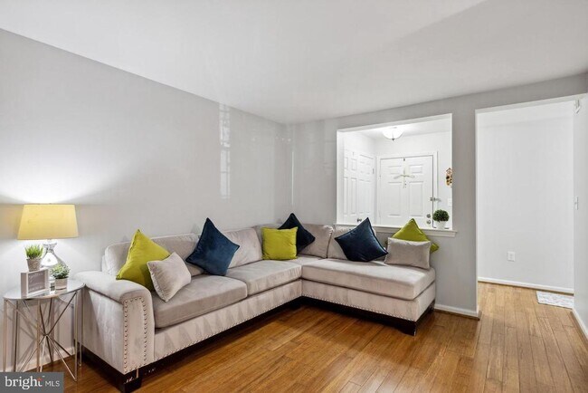 Foto del edificio - 3412 Lakeside View Dr