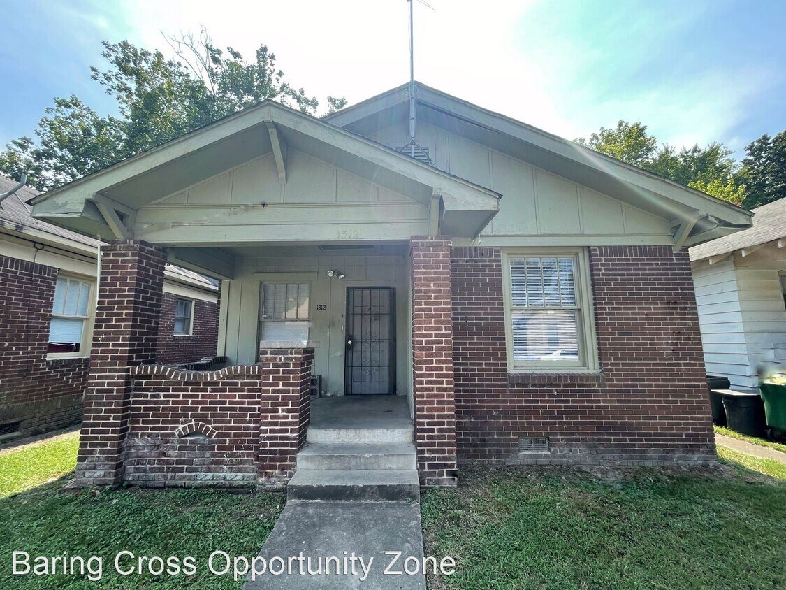 Foto principal - 2 br, 1 bath House - 1312 W 11th
