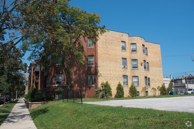 Building Photo - The Stanley Apartments