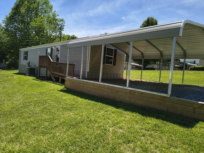 Building Photo - 730 Case Cove Rd