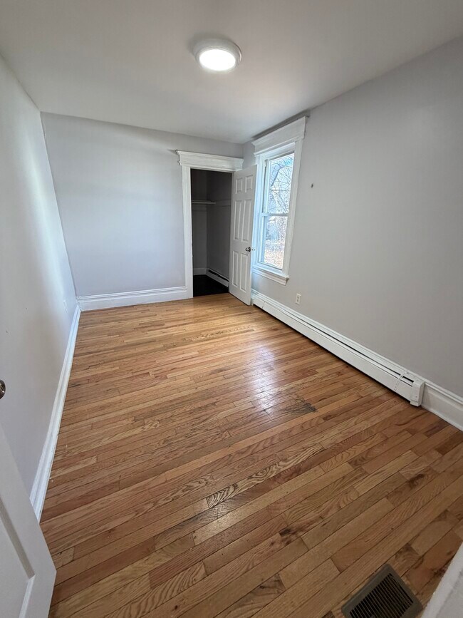 Building Photo - 75 N 15th St