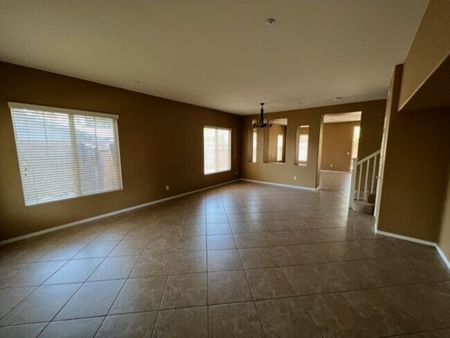 Foto del edificio - RIVERSIDE -WONDERFUL LARGE HOME IN A GATED...