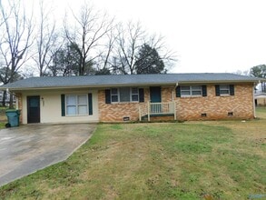 Building Photo - 3104 Cumbres Cir NW