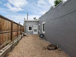 Building Photo - 309 Marion Ave