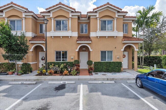 Foto del edificio - 5904 Woodlands Blvd