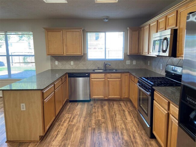 Building Photo - 22857 Lantern Hills Dr