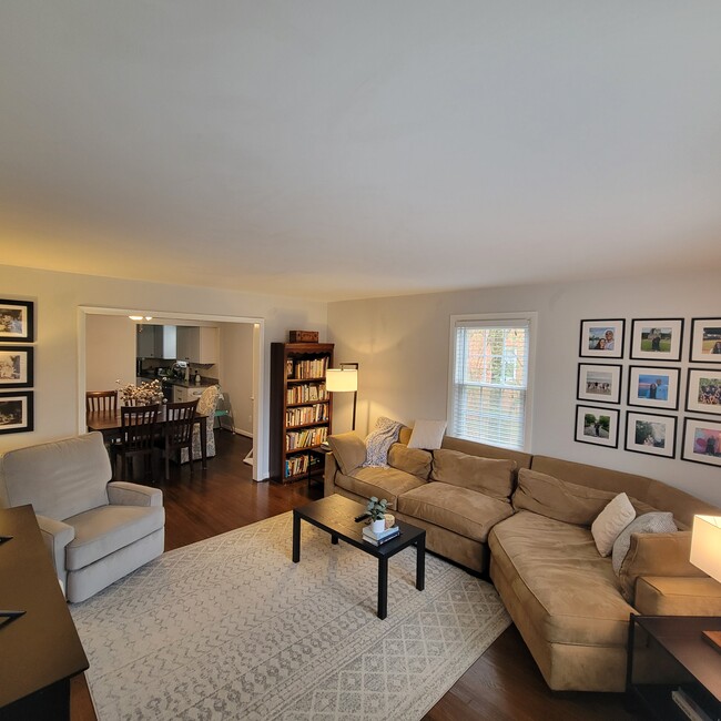 Foto del edificio - 5306 W Franklin St