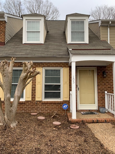Front Entrance - 105 Wellesley Dr