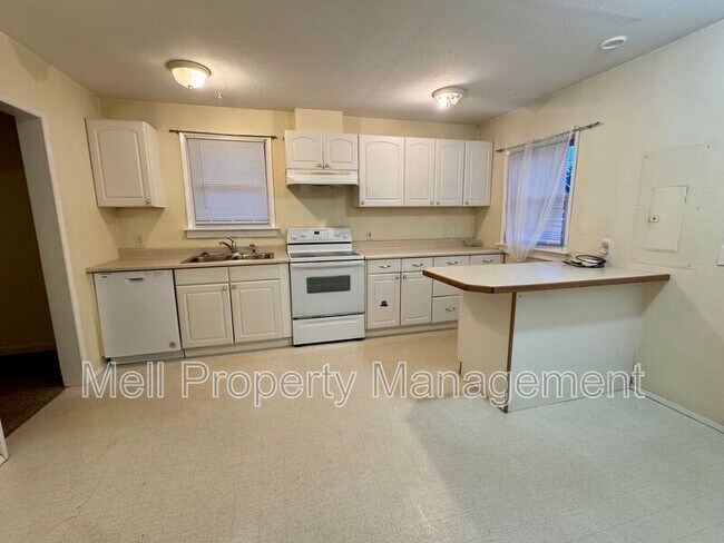 Foto del edificio - 1514 Summit Dr