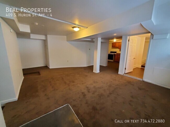 Foto del edificio - 409 S Huron St