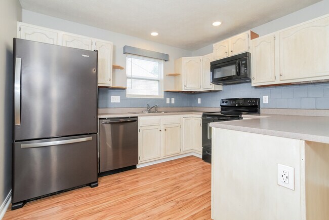 Building Photo - 345 Forge Dr