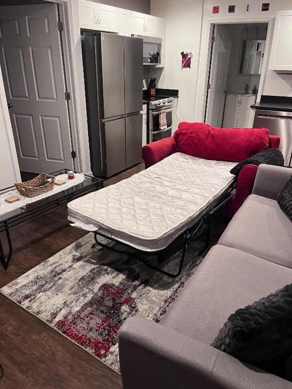 Building Photo - 0 Lincoln Ave W