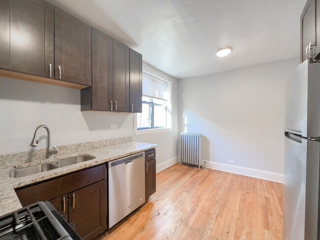 Foto del edificio - 4746 S Woodlawn Ave