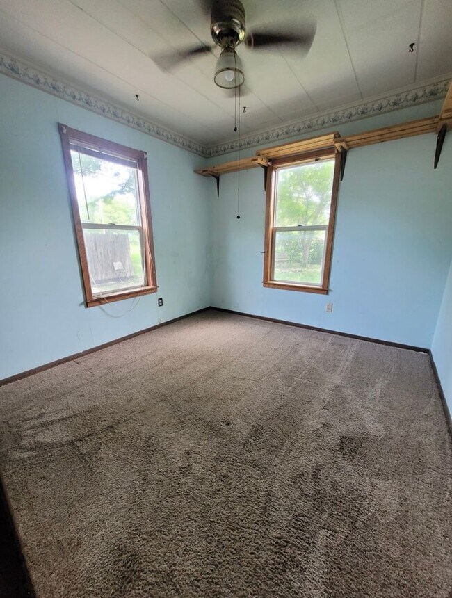 Foto del edificio - $850 - 2 bed 1 bath - Single Family Home