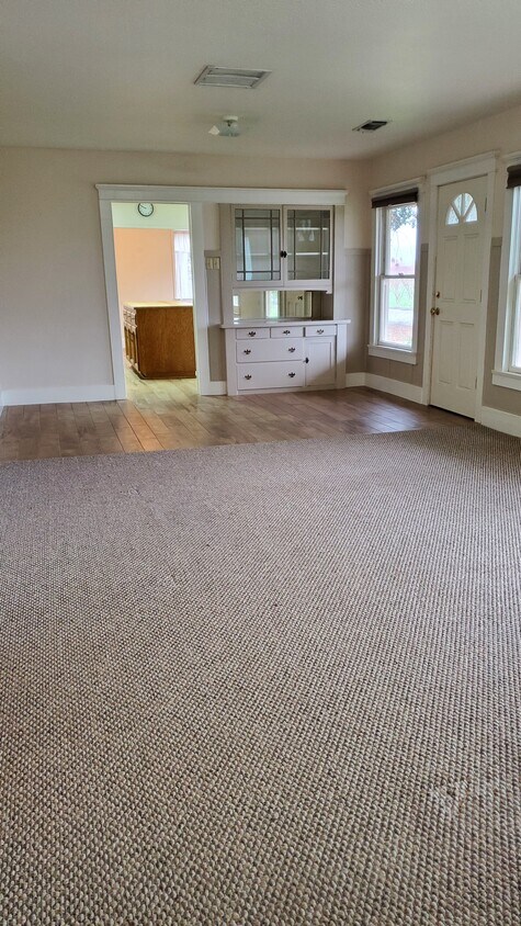 Foto principal - 21836 E Adams Ave