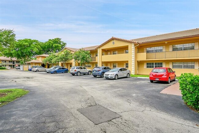 Building Photo - 2946 Coral Springs Dr