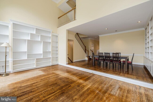 Building Photo - 3604 Winfield Lane Northwest