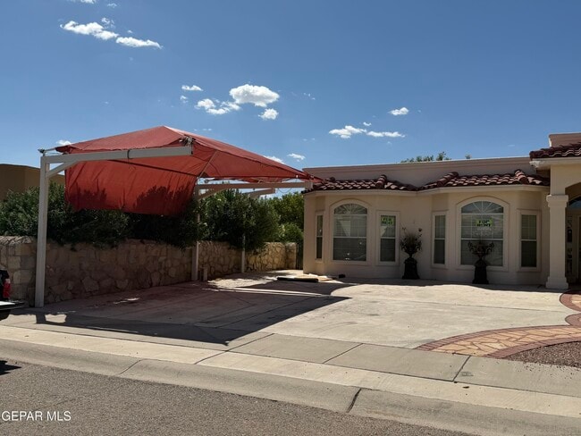 Building Photo - 3637 Tierra Vergel Dr