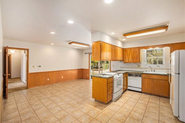 Foto del edificio - Large Ranch Style home close to UCCS